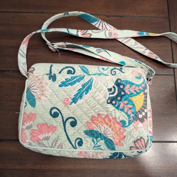Vera Bradley Mint Flowers Hipster Crossbody Bag & Accordion Wristlet - Picture 3 of 16